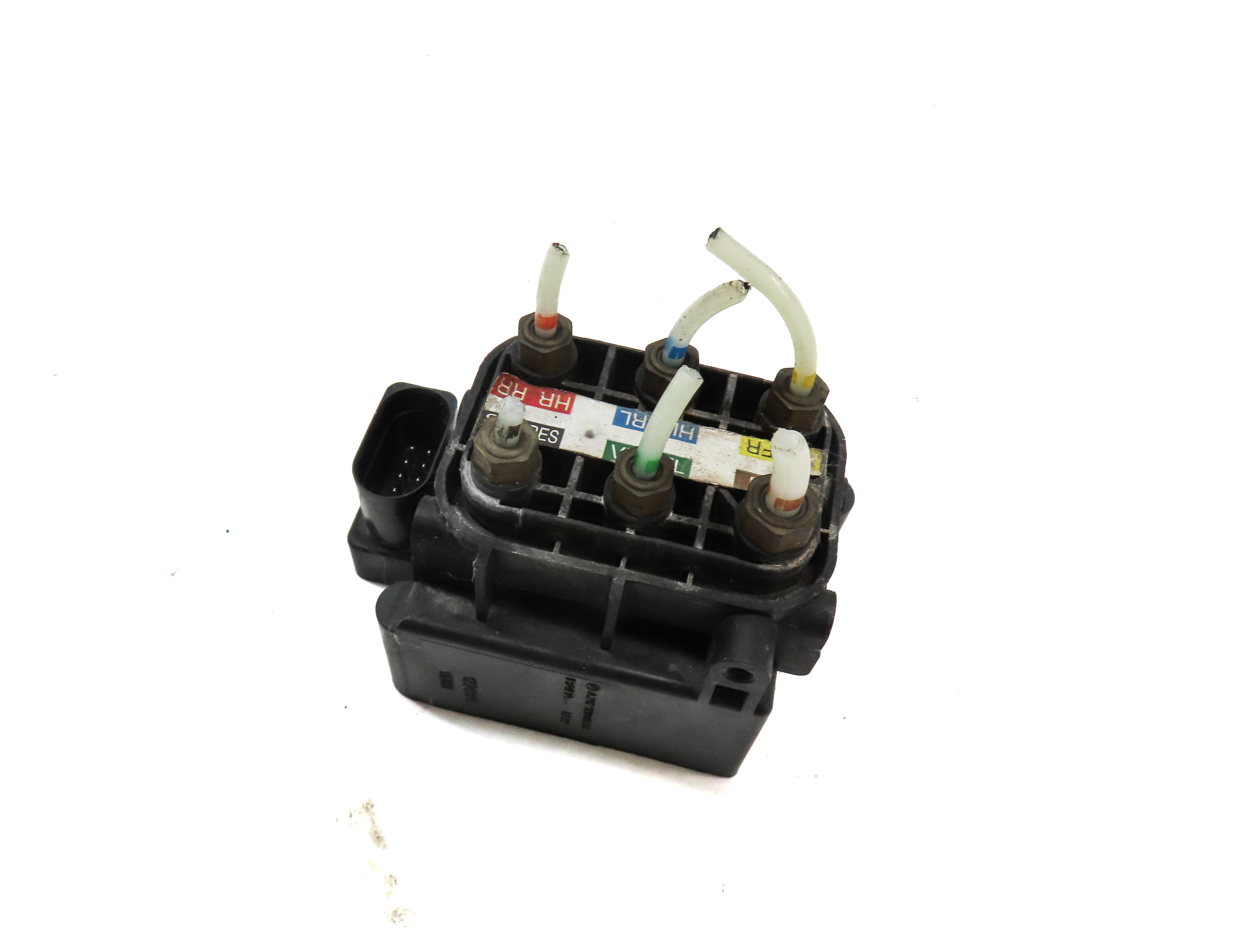 2011 MERCEDES GL450 (X164) AIR SUSPENSION DISTRIBUTION VALVE BLOCK — exact item pictured